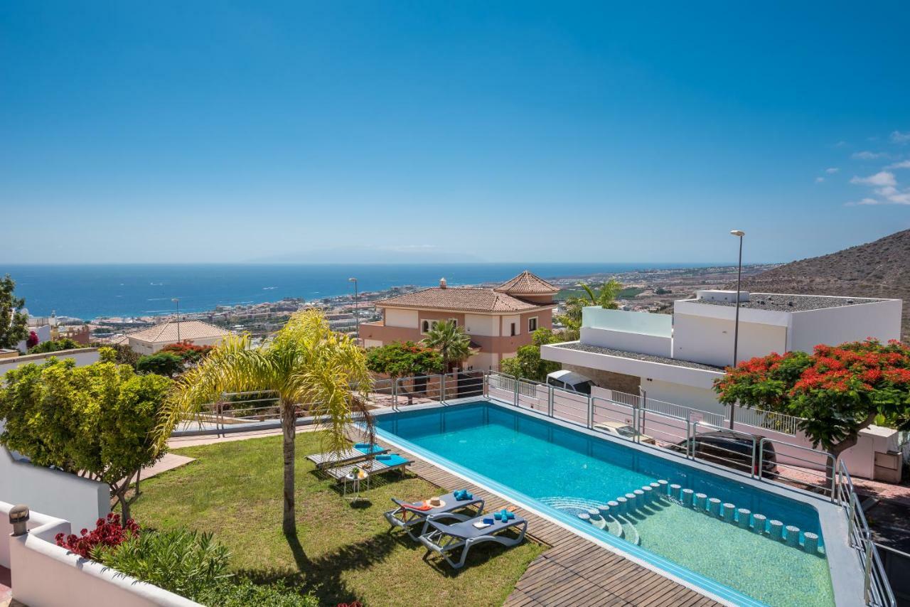 2 Charming Villa Private Pool And Sea View أذيخي المظهر الخارجي الصورة