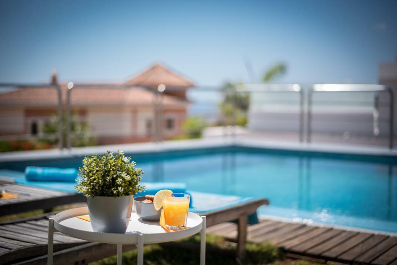 2 Charming Villa Private Pool And Sea View أذيخي المظهر الخارجي الصورة